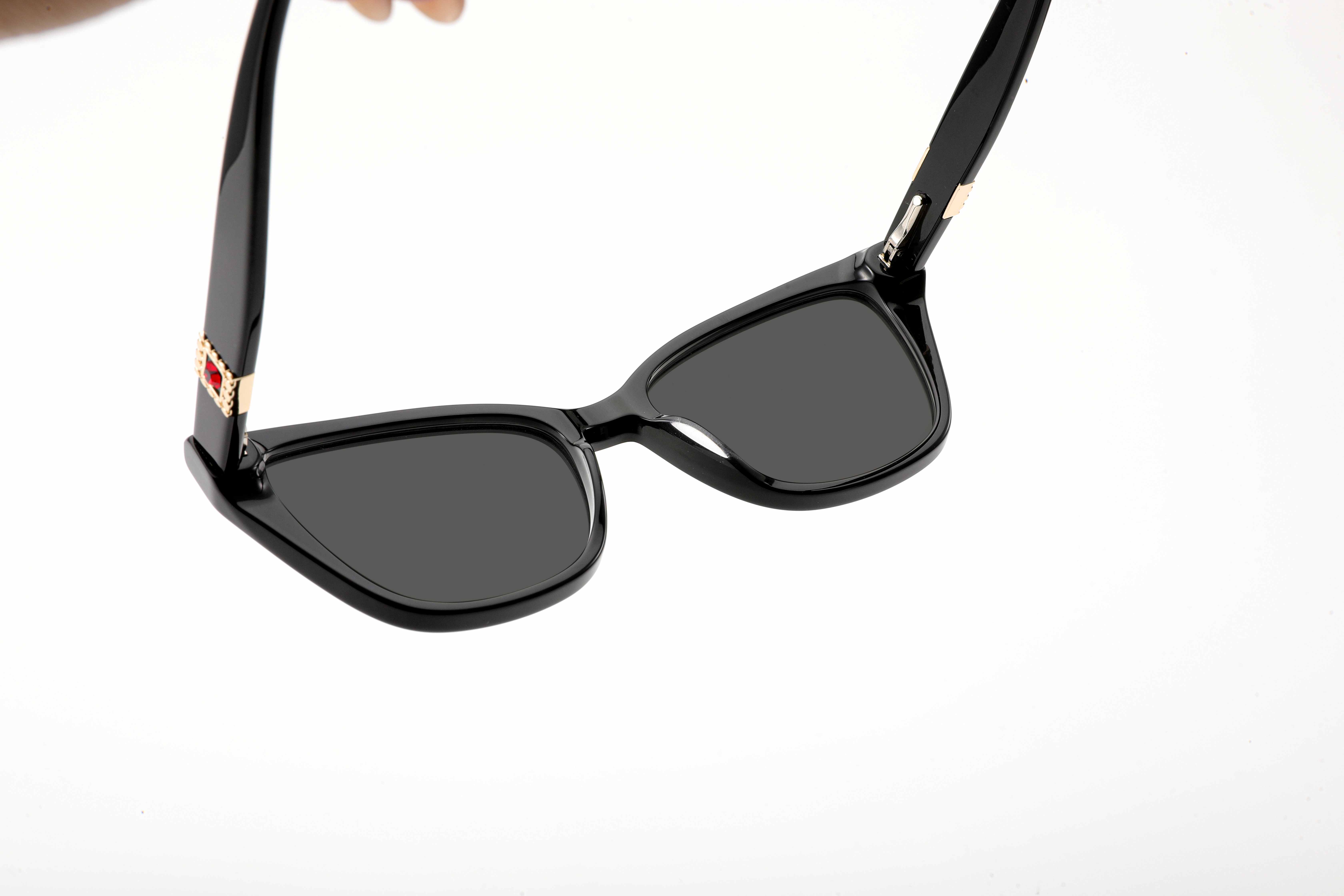 RUISEN'S  Vintage Cateye UV400 Protection Luxury Fashion Sunglasses  ATG1008