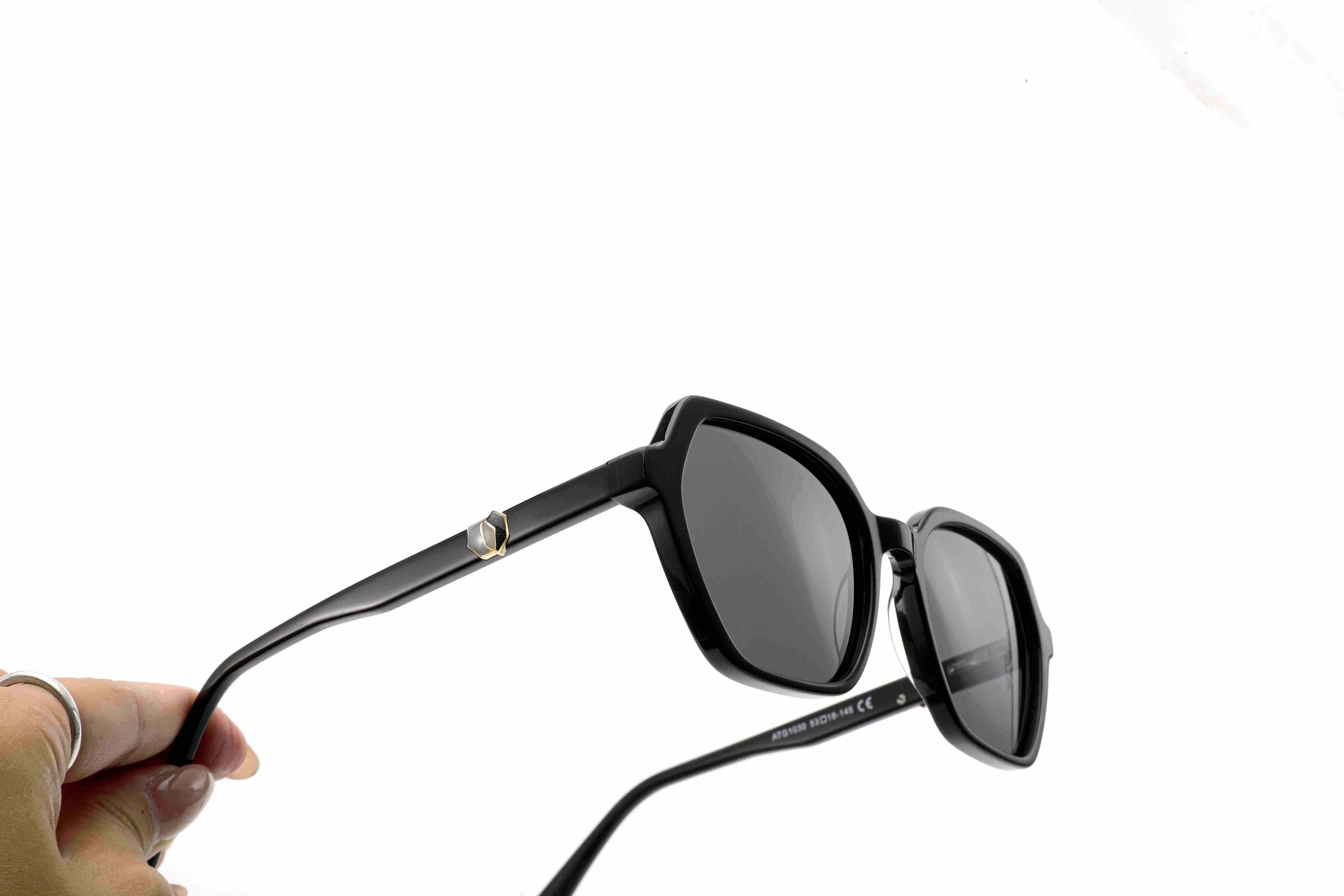 RUISEN'S Vintage Polygon Square UV Protection Minimalist Luxury Sunglasses  ATG1030