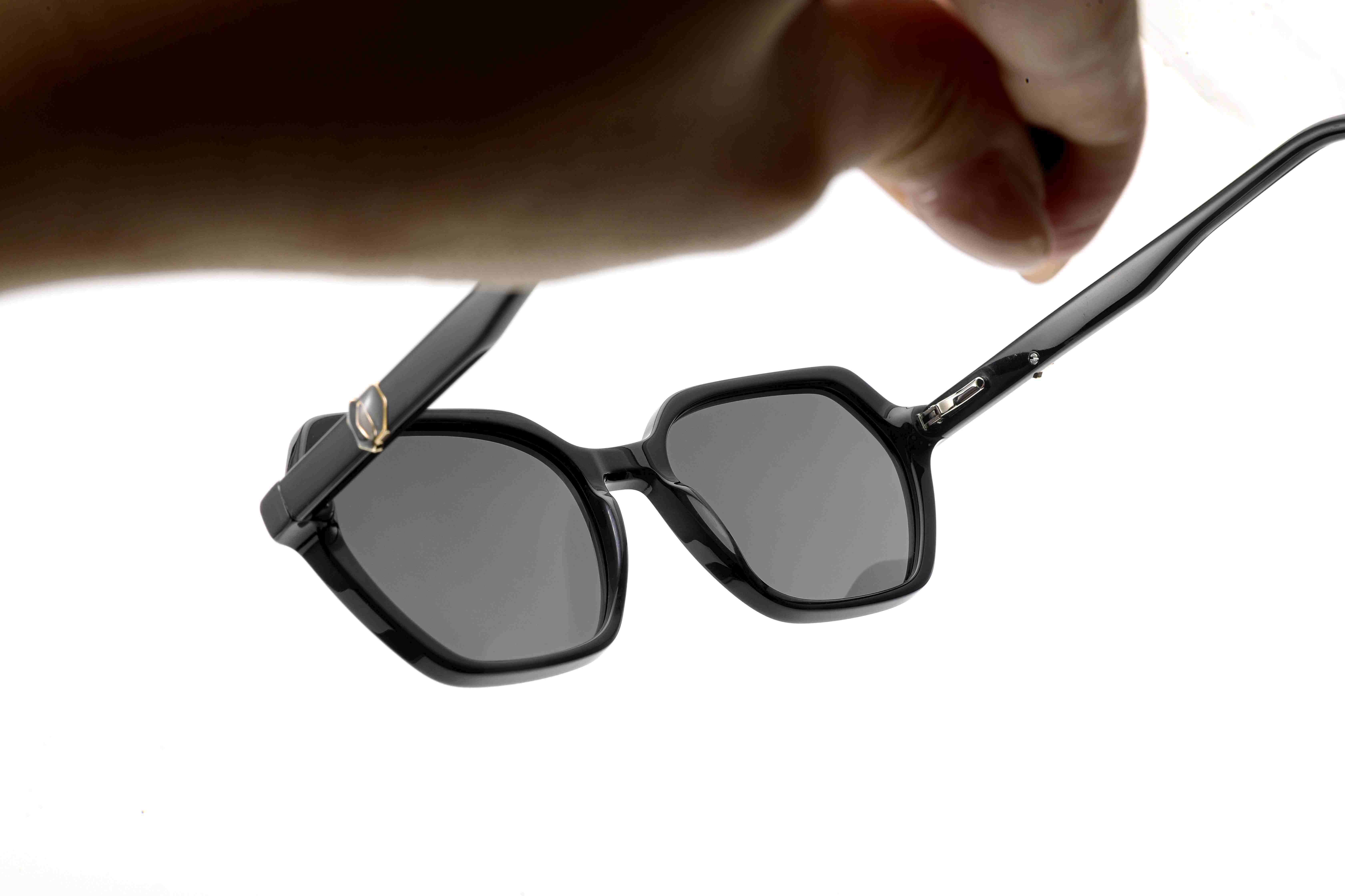 RUISEN'S Vintage Polygon Square UV Protection Minimalist Luxury Sunglasses  ATG1030
