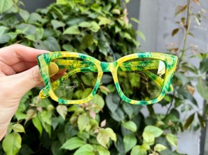 RUISEN’S Hand-Cut Marbled Cellulose Acetate Fashion Cat Eye Polarized Shades AT8019