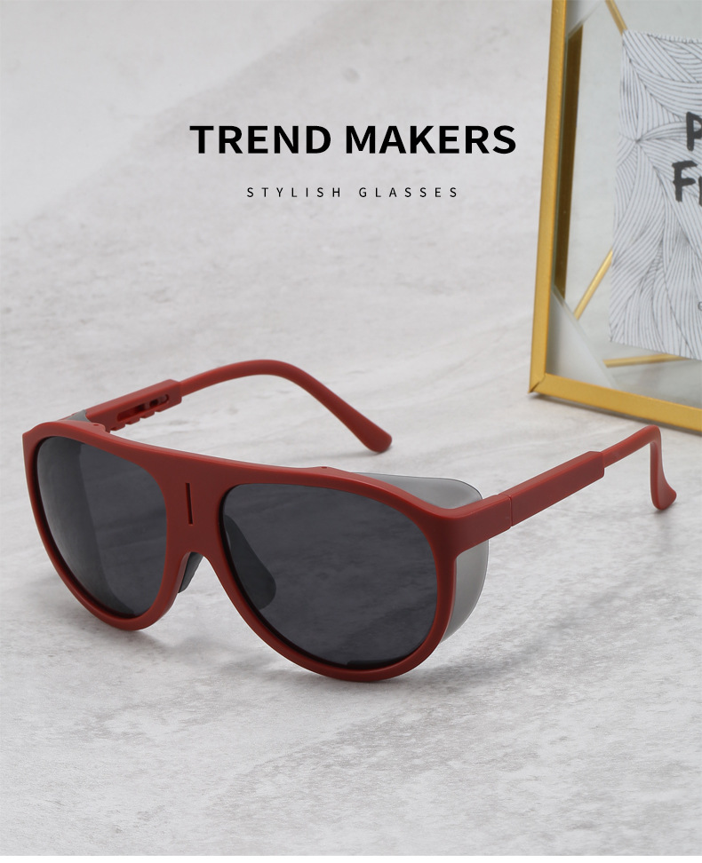 Polarized sunglasses outdoor dazzling