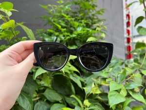 RUISEN’S Rainbow Pearl Marbled Acetate Cat Eye Trendy Sunglasses AT8005