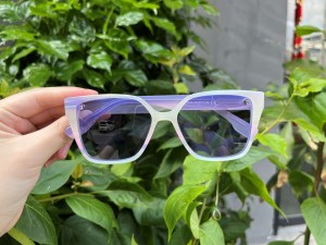 RUISEN’S Unisex Soft TR90 Frame UV Protection Polarized Shades AT8009