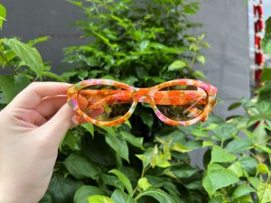 RUISEN’S Multicolor Marbled Handcrafted Acetate Fashion Sunglasses AT8017