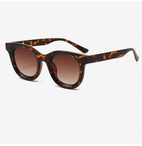 RUISEN’S New Fashion Cat Eye sunglasses For Women 8252