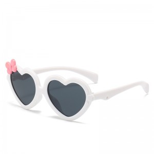 RUISEN’S Kids Heart Shaped Frame Summer Sunglasses