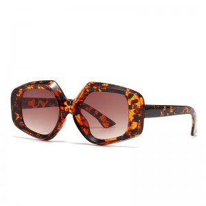 RUISEN’S  Fashion Retro Square Frame UV400 Eye Protection Sunglasses 0182