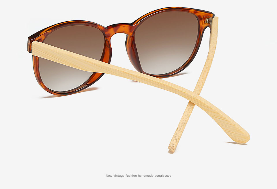 लकड़ी बांस आईवियर मंदिर विवरण